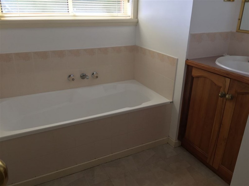 1/26 Wallace Street, Newnham TAS 7248