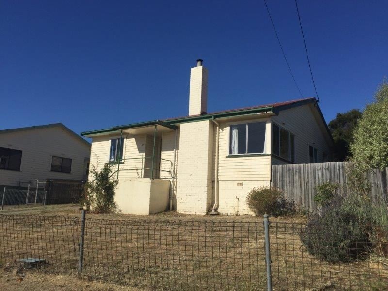 50 Hargrave Crescent, Mayfield TAS 7248