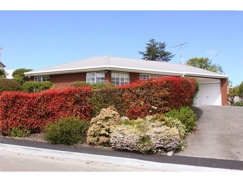 24 Hillary Street, St Leonards TAS 7250