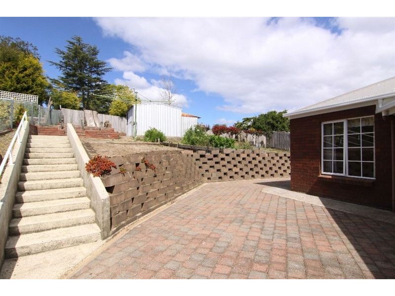 24 Hillary Street, St Leonards TAS 7250
