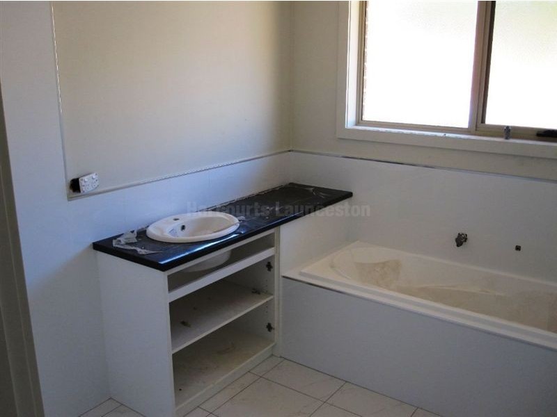 5 Haradli Court, Newstead TAS 7250