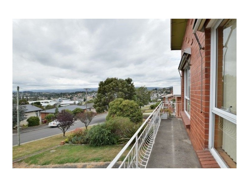 19 Harrow St, Youngtown TAS 7249