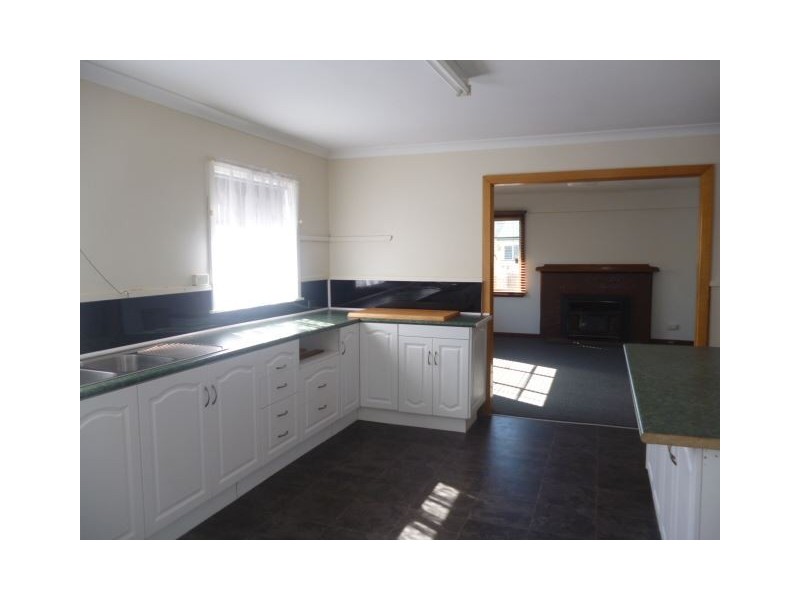 8 Lawson Street, Mayfield TAS 7248
