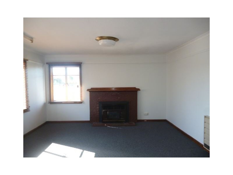 8 Lawson Street, Mayfield TAS 7248