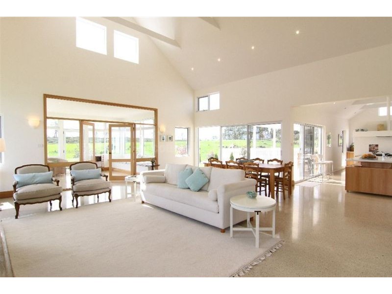 “Oberon” 372 Bishopsbourne Road, Carrick TAS 7291