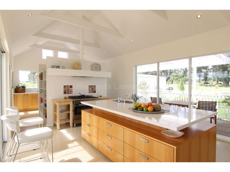 “Oberon” 372 Bishopsbourne Road, Carrick TAS 7291