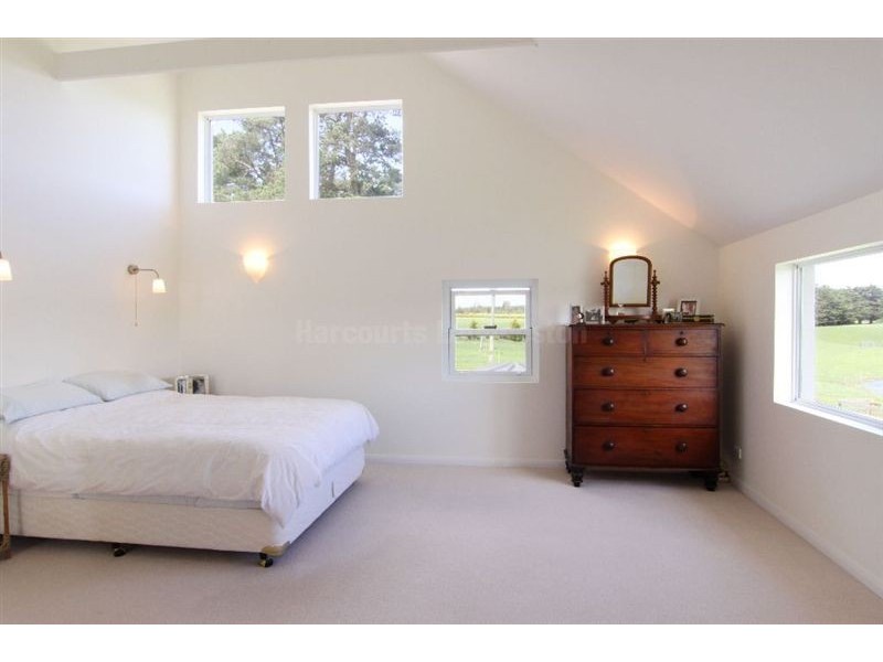 “Oberon” 372 Bishopsbourne Road, Carrick TAS 7291