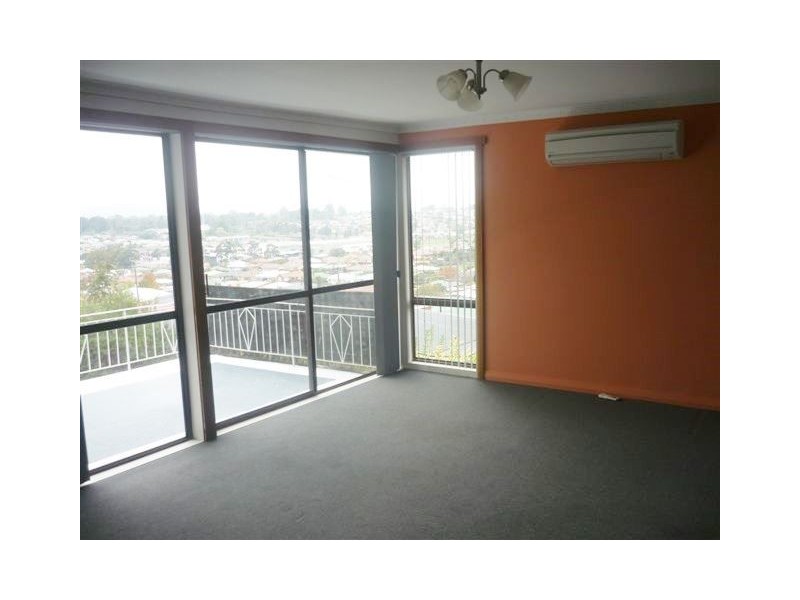 11 Ernest Street, Kings Meadows TAS 7249