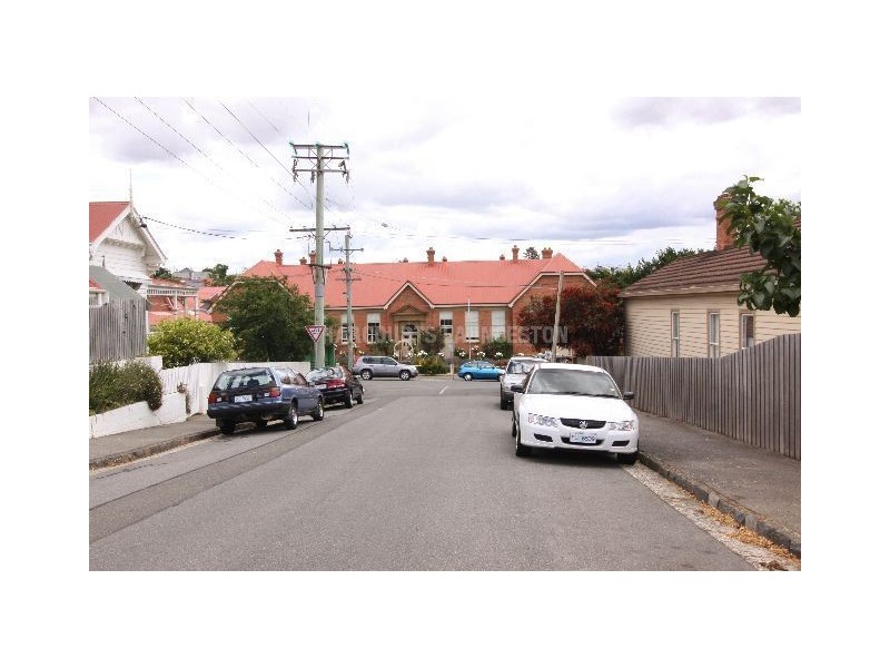 8/10 Chant Street, East Launceston TAS 7250