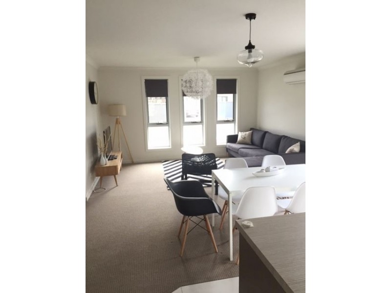5 Hortus Place, Newnham TAS 7248