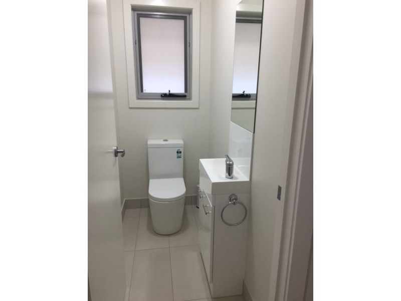 5 Hortus Place, Newnham TAS 7248