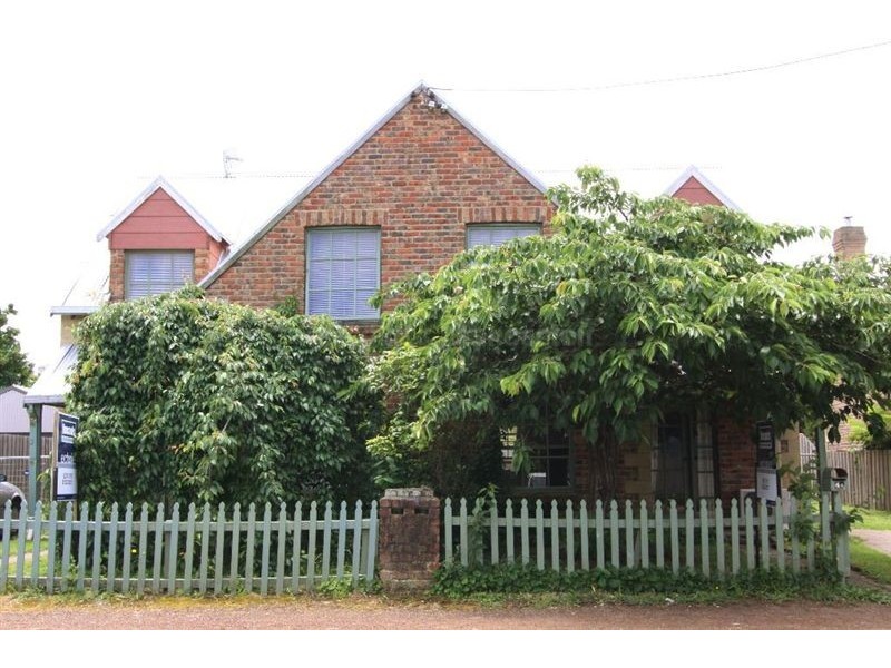 4 & 4a Collins Street, Evandale TAS 7212