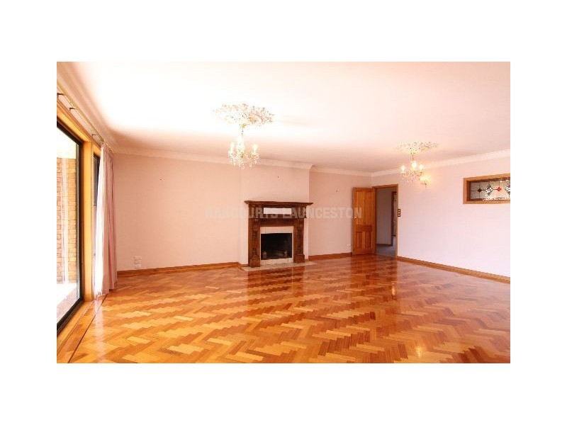 9 Far View Avenue, Riverside TAS 7250