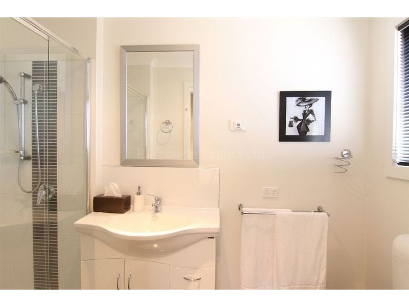 17 Savoy Place, Youngtown TAS 7249