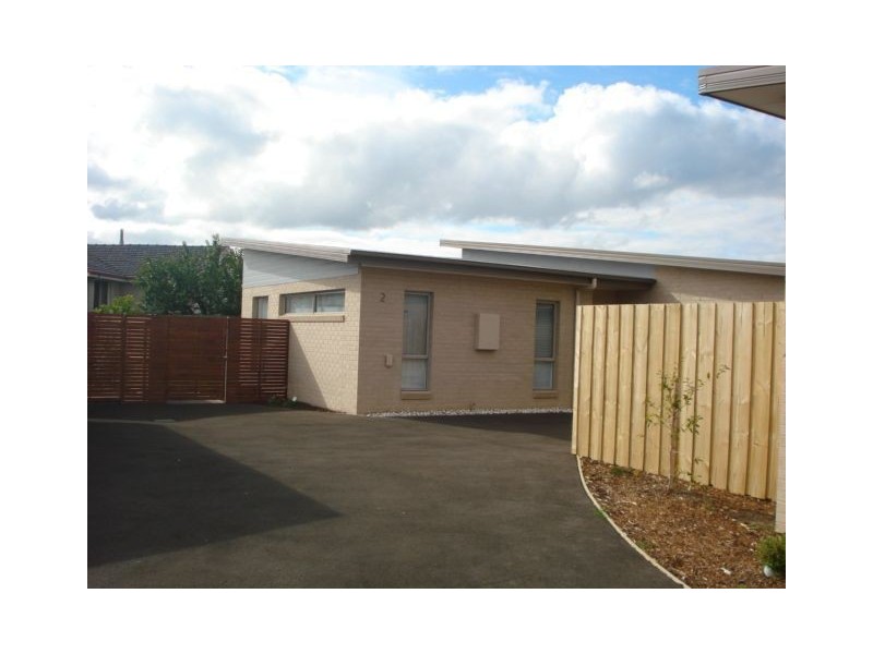 2/20 Savoy Place, Youngtown TAS 7249