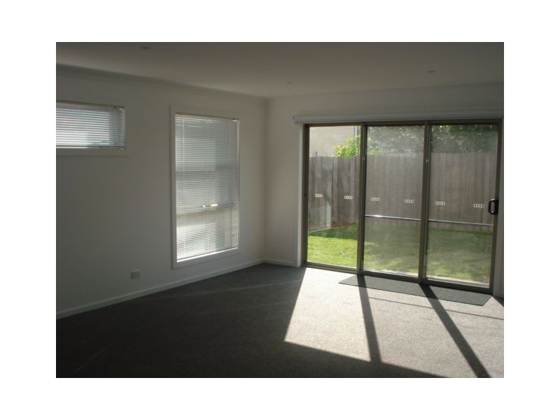 2/20 Savoy Place, Youngtown TAS 7249