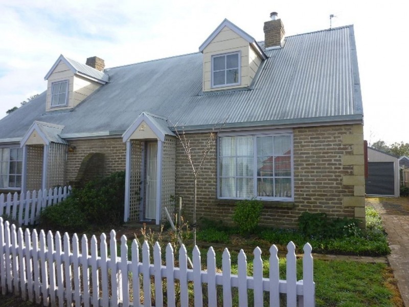 2a Collins Street, Evandale TAS 7212
