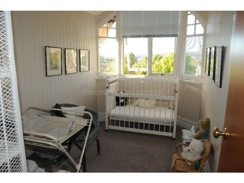 7 Lime Avenue, Newstead TAS 7250