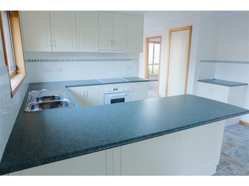 B/15 Lovely Banks Court, Legana TAS 7277