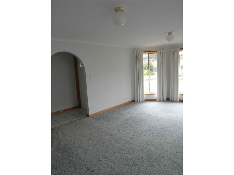 3 Lloyd’s Close, Trevallyn TAS 7250