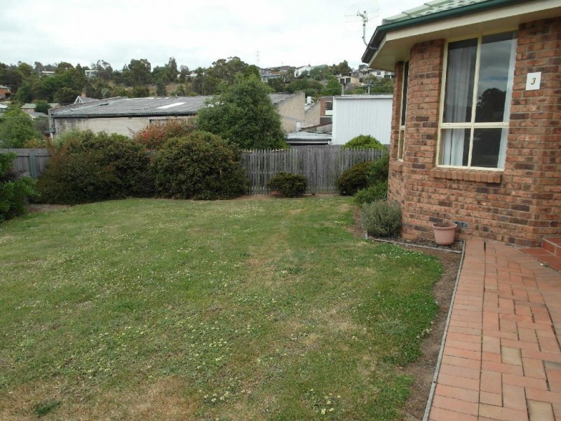 3 Lloyd’s Close, Trevallyn TAS 7250