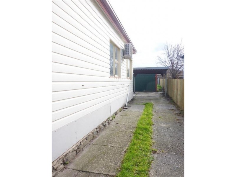 9 Vermont Road, Mowbray TAS 7248