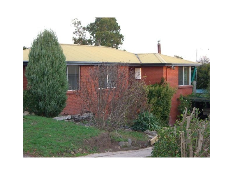 28 Castlemaine Rd, Ravenswood TAS 7250