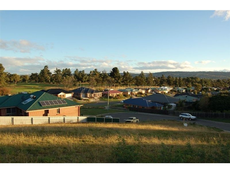 10 Meadowbank Road, Newnham TAS 7248