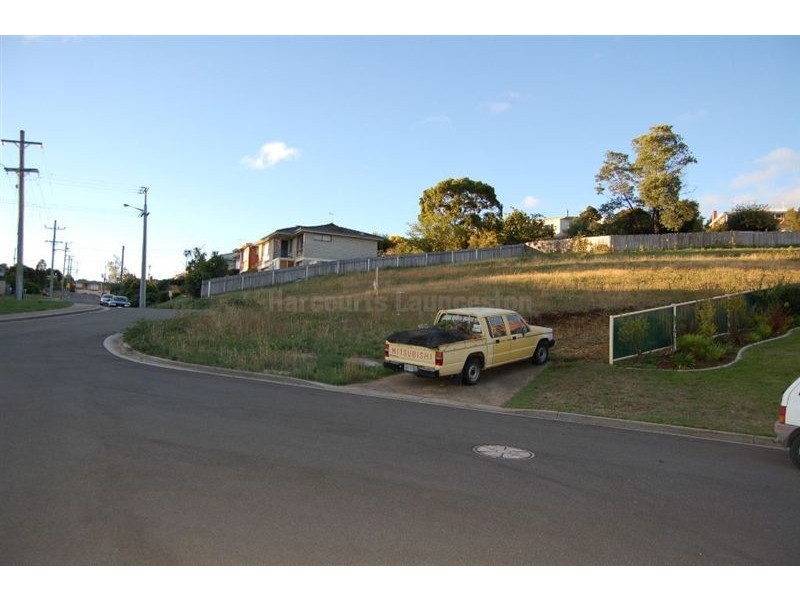 10 Meadowbank Road, Newnham TAS 7248