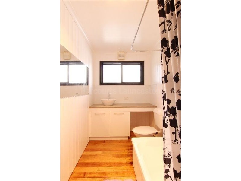 117 Outram Street, Summerhill TAS 7250