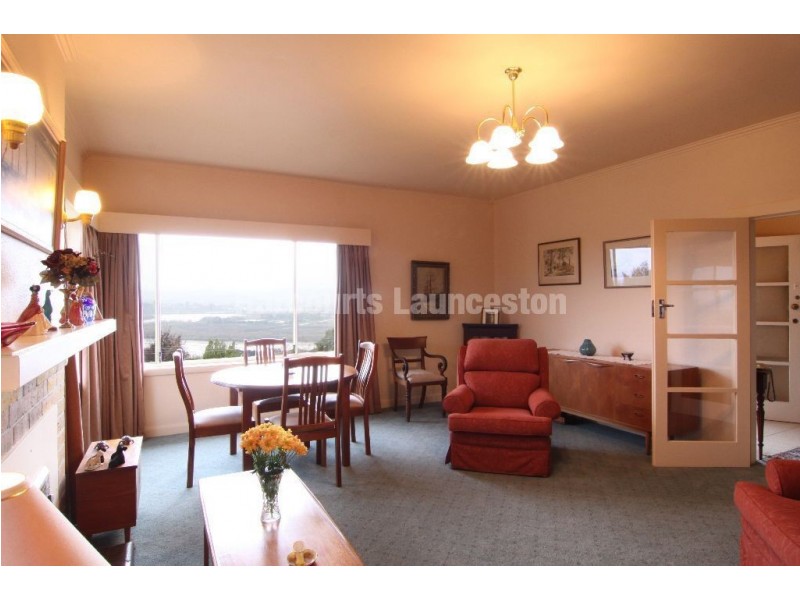 77 Forest Road, Trevallyn TAS 7250