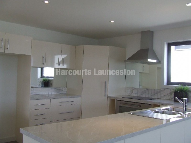 36 Essendon Street, Summerhill TAS 7250