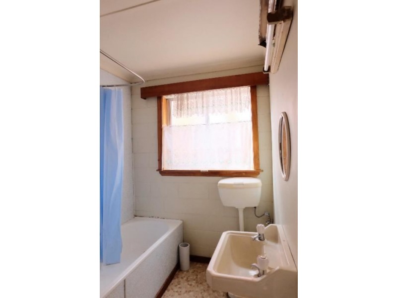 40 Riverside Drive, Riverside TAS 7250