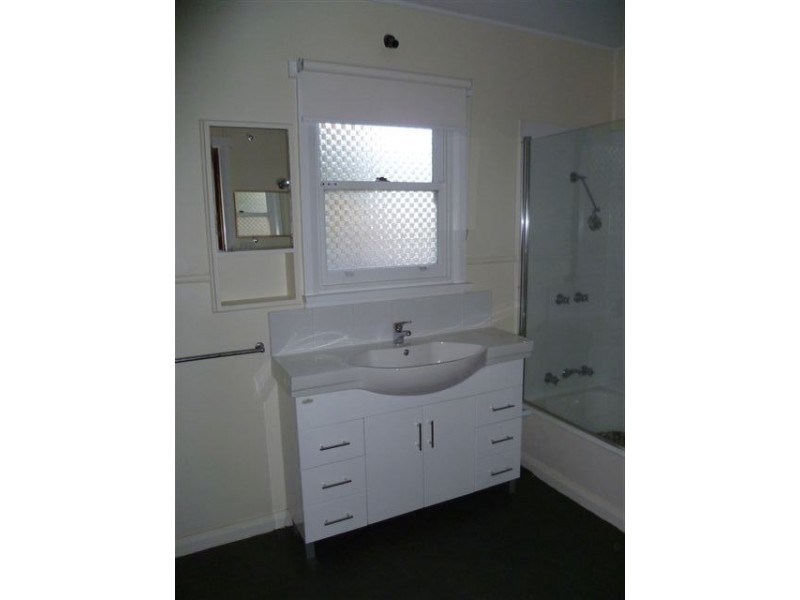 18 Cedar Street, Newnham TAS 7248