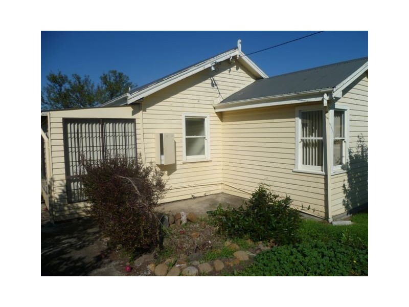 16 Walkers Avenue, Newnham TAS 7248