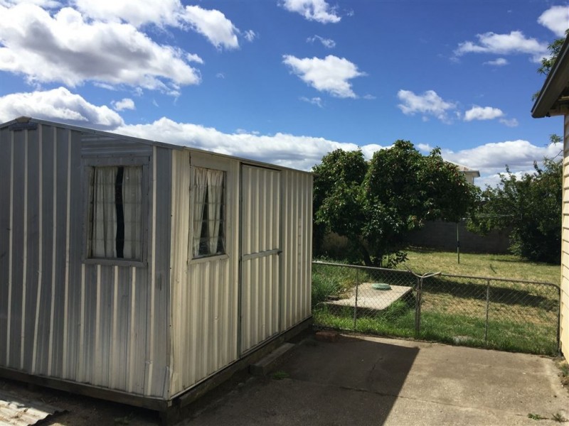 16 Walkers Avenue, Newnham TAS 7248