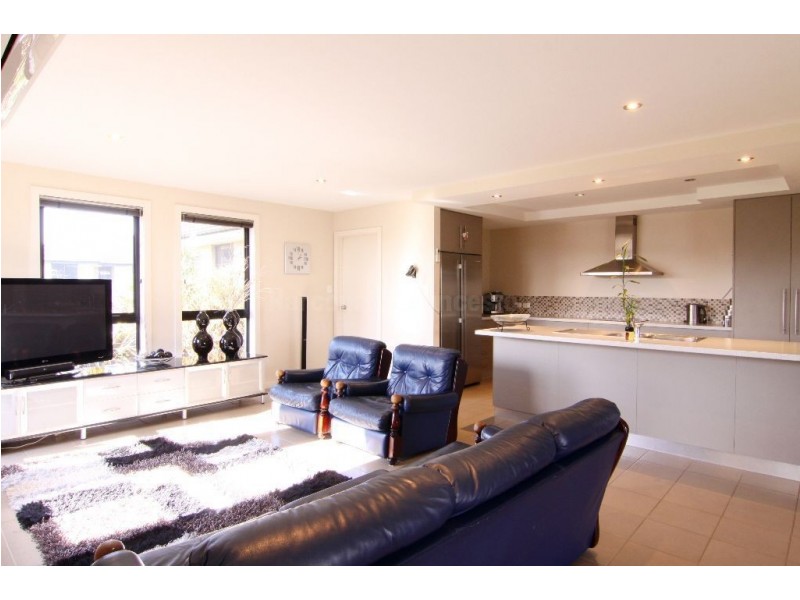 13 Comice Place, Newnham TAS 7248