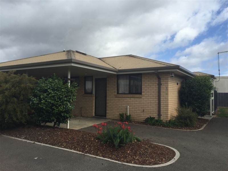 2/13 Vermont Road, Mowbray TAS 7248