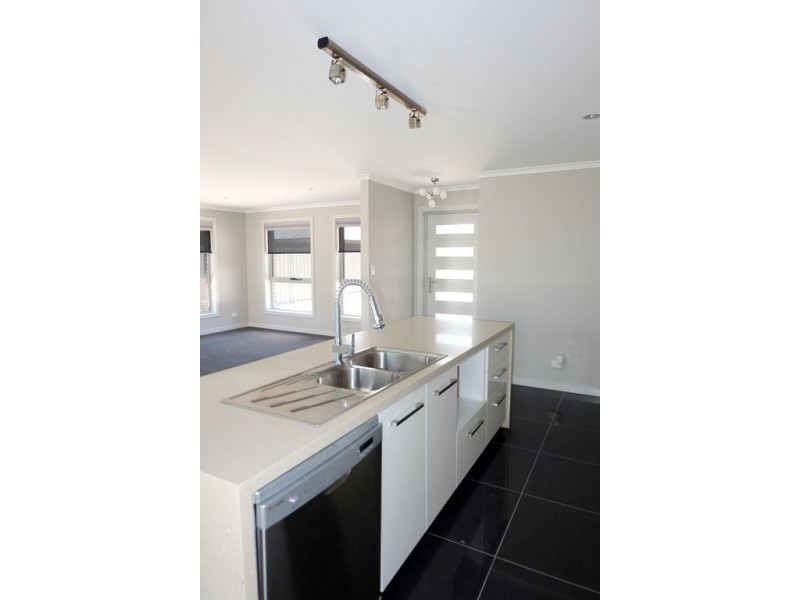 2/13 Palmerston Avenue, Prospect TAS 7250