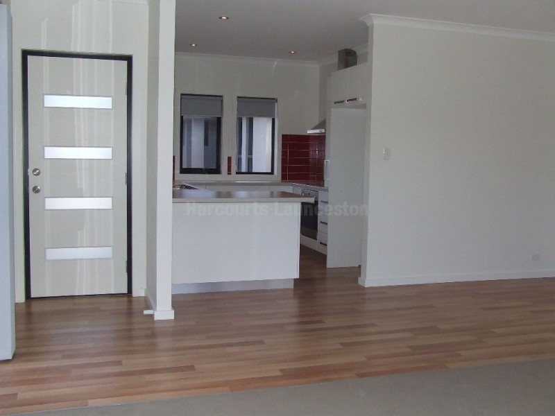 5/26-28 Bartlett Grove, Newnham TAS 7248