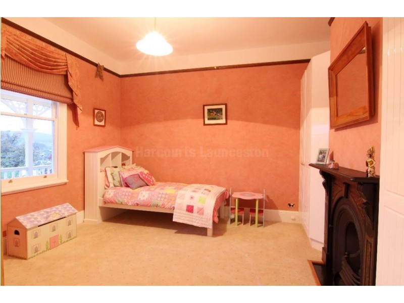 2 Carnarvon Street, East Launceston TAS 7250