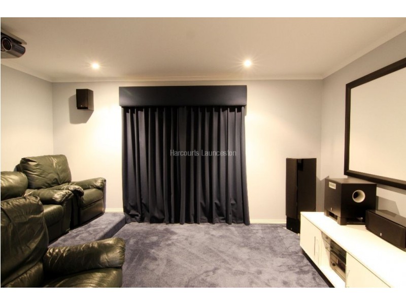 10 Columbus Drive, Blackstone Heights TAS 7250