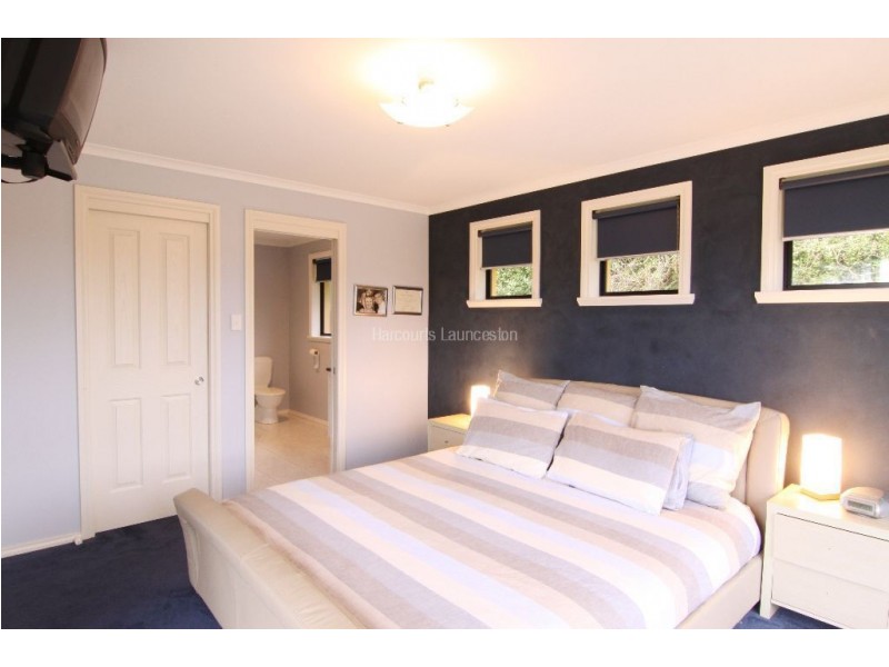 10 Columbus Drive, Blackstone Heights TAS 7250