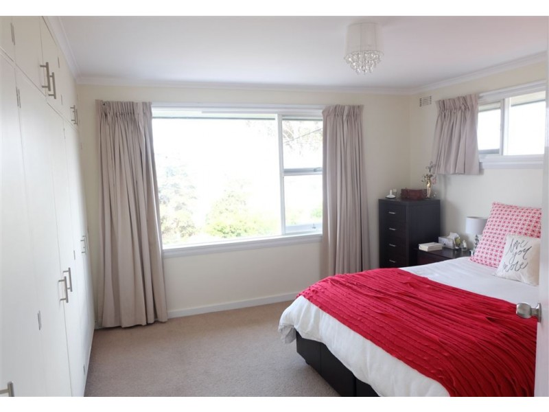 21 Floreat Crescent, Trevallyn TAS 7250