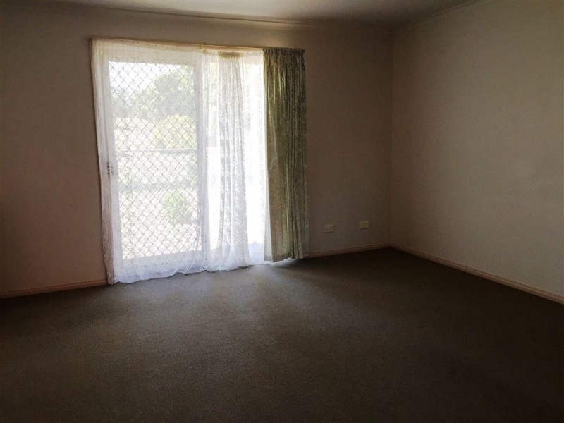 4/4 Roger Retreat, Newnham TAS 7248