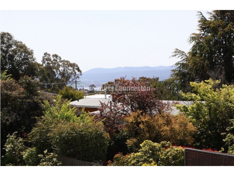 8 Fraser Street, West Launceston TAS 7250