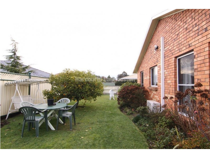 2/27 Country Club Avenue, Prospect Vale TAS 7250