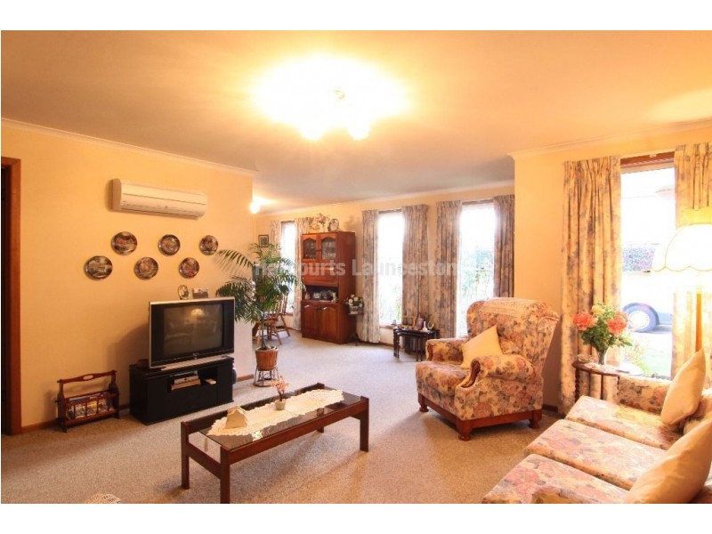 2/27 Country Club Avenue, Prospect Vale TAS 7250