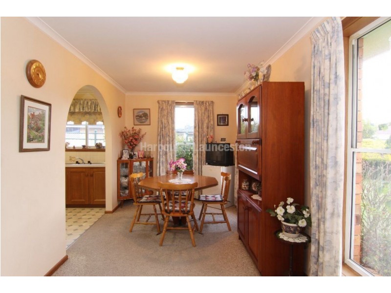 2/27 Country Club Avenue, Prospect Vale TAS 7250