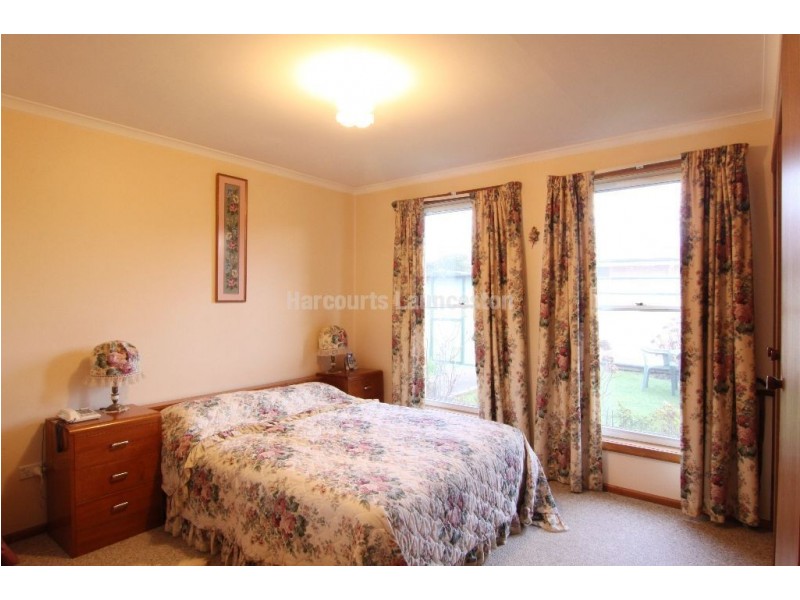 2/27 Country Club Avenue, Prospect Vale TAS 7250